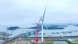 全球首臺(tái)！這個(gè)海上風(fēng)電機(jī)組吊裝順利完成！