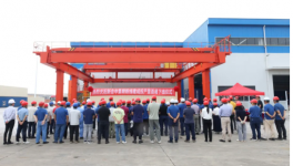 新會中集新噴粉線建成投產暨首箱下線！
