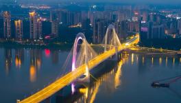 湘江繡月·星城新脈——湘江涂料祝賀興聯路大橋正式通車！